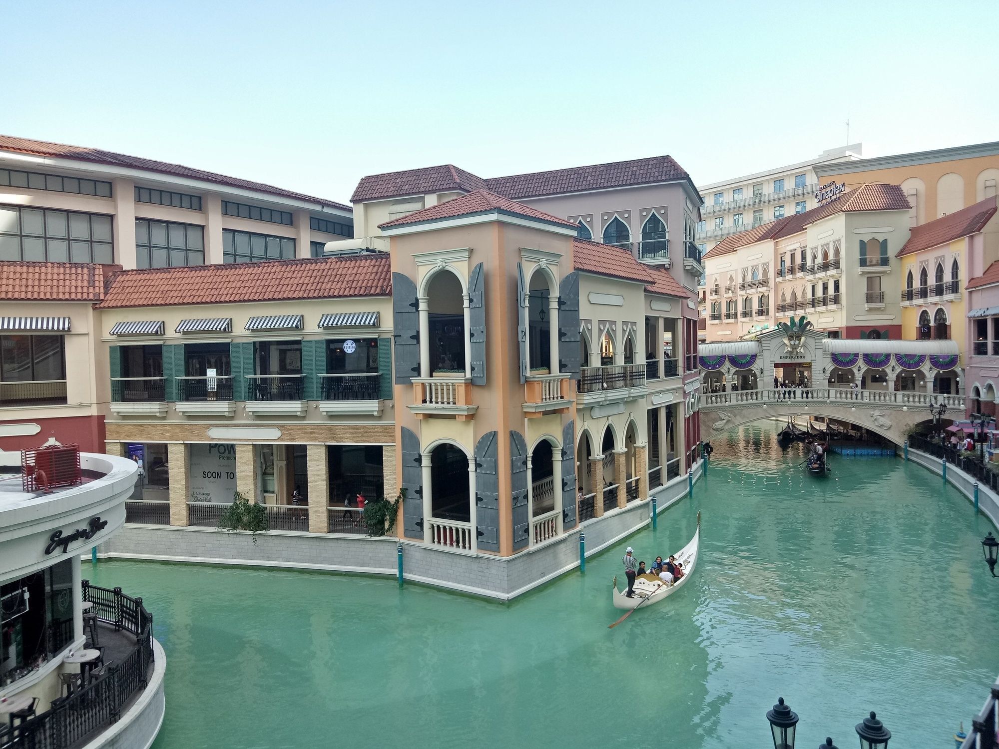 Venice Mckinley Hill Taguig Bgc Esterno foto